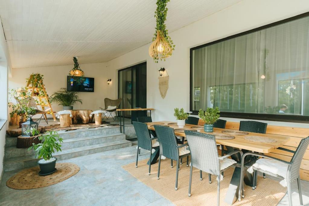 Therme - Corbeanca By The Lake Luxury Villa Экстерьер фото