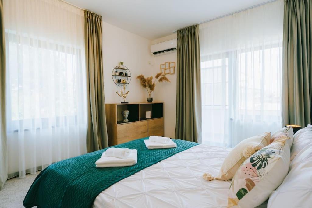 Therme - Corbeanca By The Lake Luxury Villa Экстерьер фото
