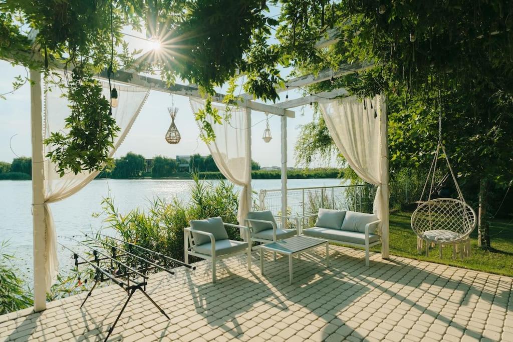 Therme - Corbeanca By The Lake Luxury Villa Экстерьер фото