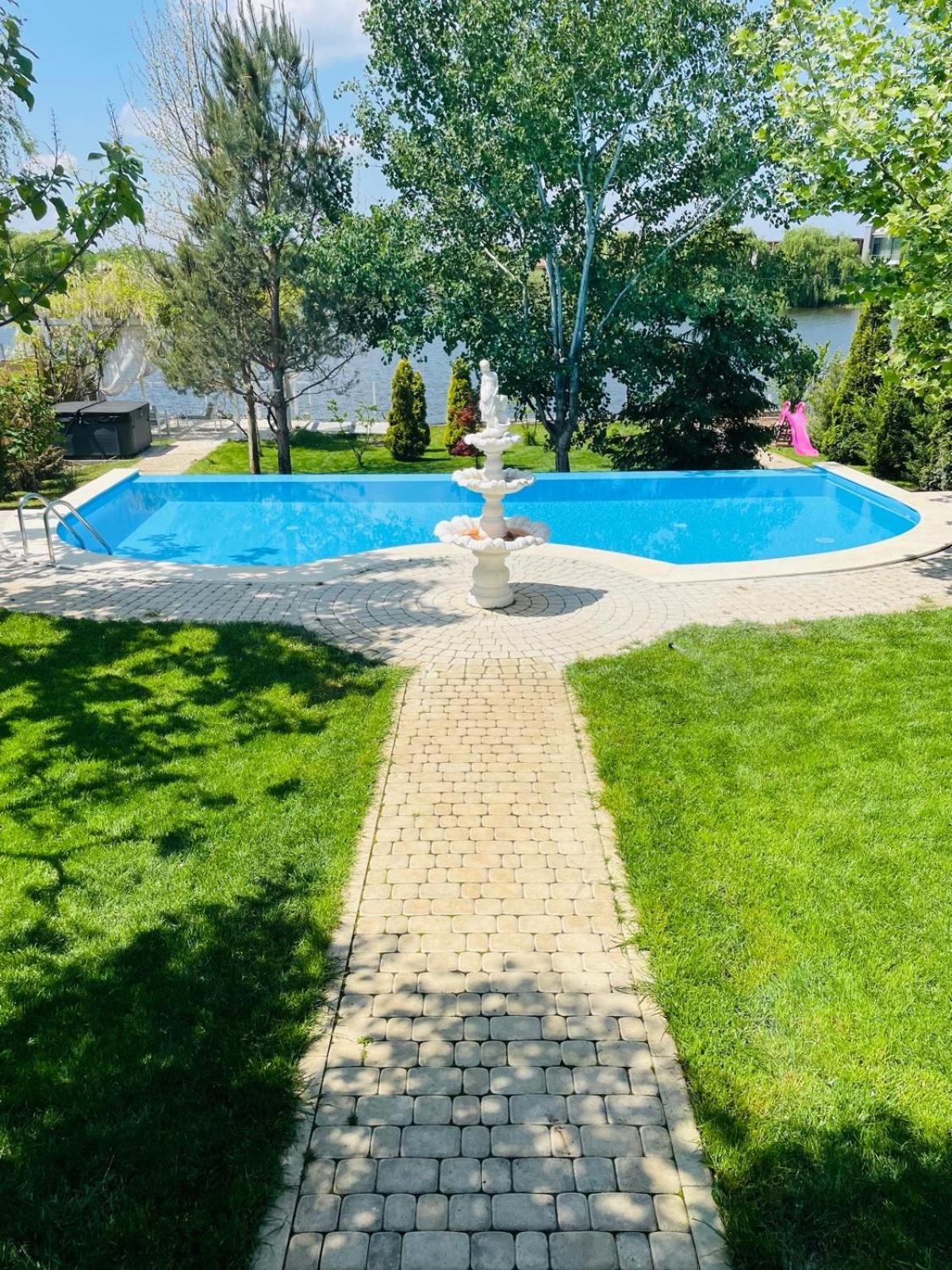 Therme - Corbeanca By The Lake Luxury Villa Экстерьер фото