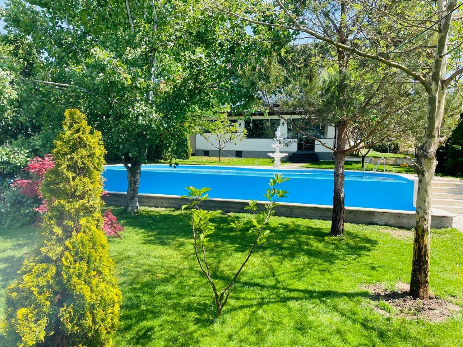 Therme - Corbeanca By The Lake Luxury Villa Экстерьер фото
